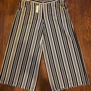NWT Max Studio Wide Leg Crop Pant